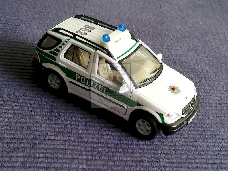 Mercedes-Benz M-Klasse W163 Polizei weiß